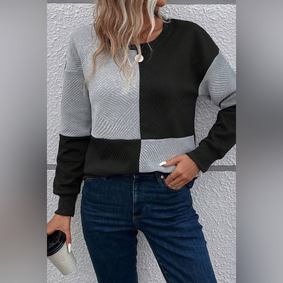 Color Block Round Neck Dropped Shoulder T-Shirt - Picture 1 of 5